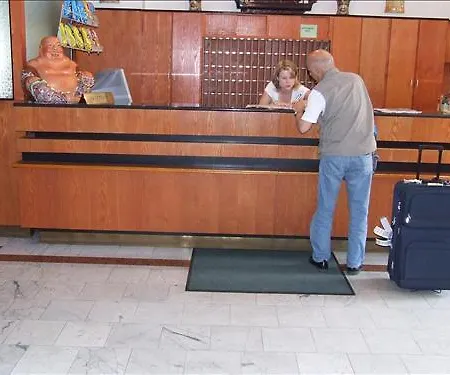 Ξενοδοχείο Oriental 3*